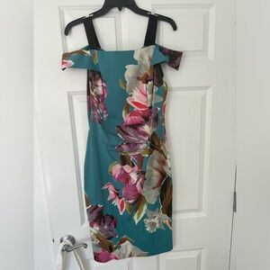 Karen Millen dress US size 8 green with flower motif